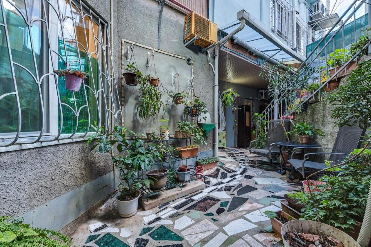 House 52 Boutique Hotel Tbilisi Exterior photo